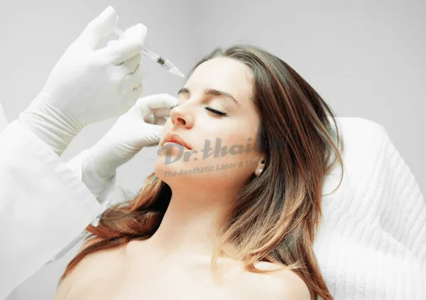 Mặt lệch có tiêm filler được không? Nên tiêm filler hay botox?