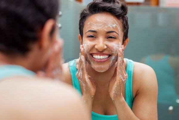 Cách chăm sóc da mặt sau sinh đơn giản hiệu quả